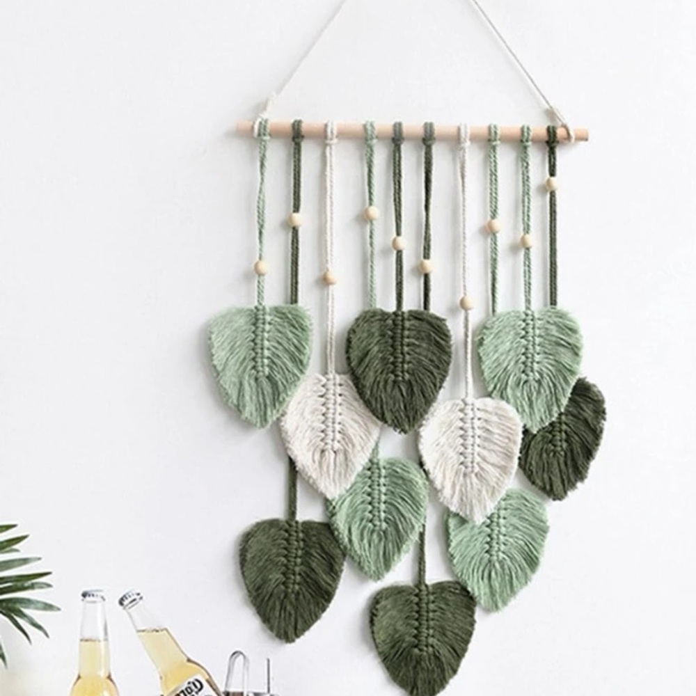 Wall hanging macream